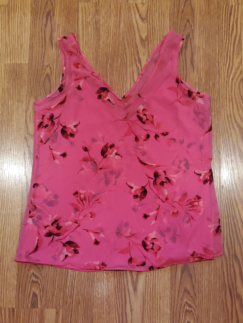 White House Black Market Pink Floral V-Neck Sleeveless Camisole